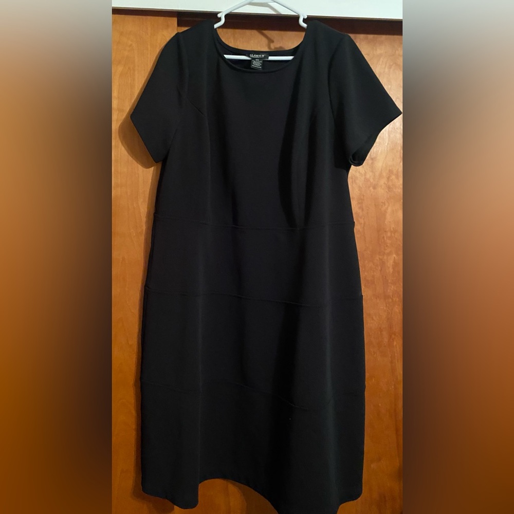 Glamour Black Short-Sleeve Mini Dress